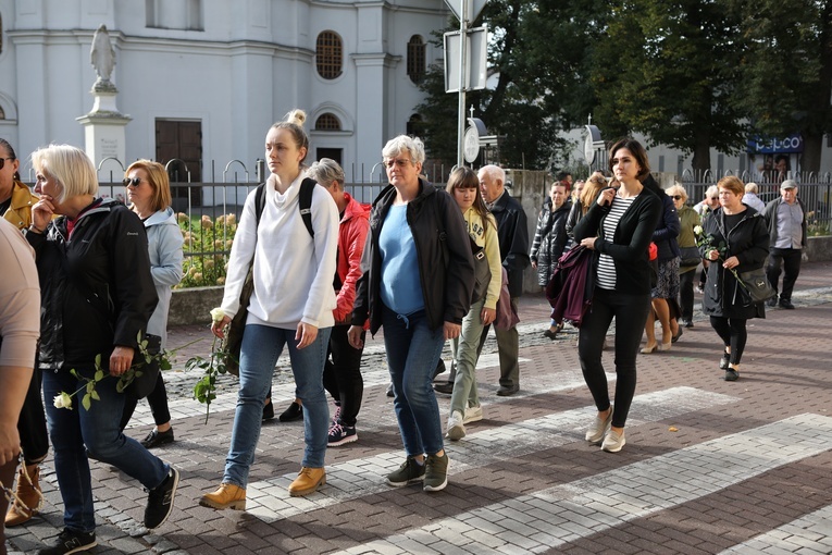 X Diecezjalna Pielgrzymka Kobiet - wędrówka cz. 2