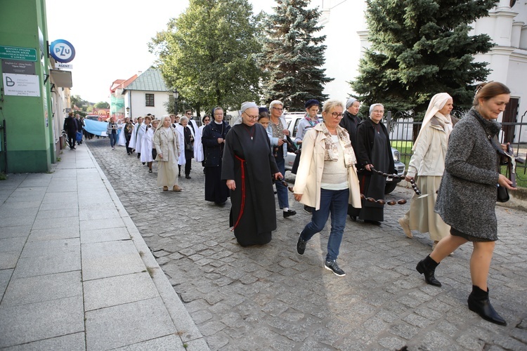 X Diecezjalna Pielgrzymka Kobiet - wędrówka cz. 2