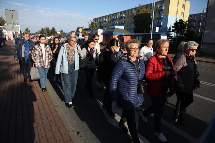 X Diecezjalna Pielgrzymka Kobiet - wędrówka cz. 2