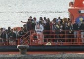Hiszpania: Od piątku przybyło blisko 2 tys. nielegalnych imigrantów z Afryki
