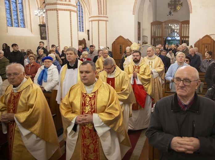 Skrzatuska Pieta w Sławnie - cz. 1