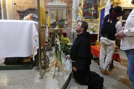 Zakończenie peregrynacji relikwii bł. rodziny Ulmów w Rychwałdzie