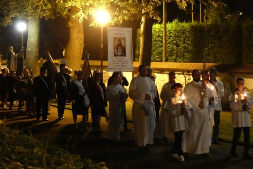 Zakończenie peregrynacji relikwii bł. rodziny Ulmów w Rychwałdzie