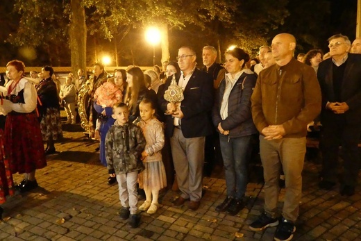 Zakończenie peregrynacji relikwii bł. rodziny Ulmów w Rychwałdzie