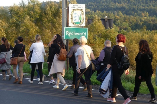 Zakończenie peregrynacji relikwii bł. rodziny Ulmów w Rychwałdzie