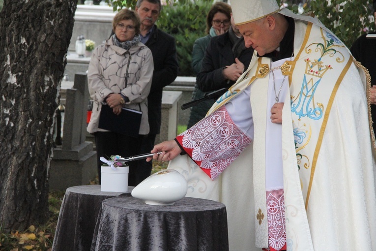 Tarnów-Mościce. Pochówek dzieci utraconych