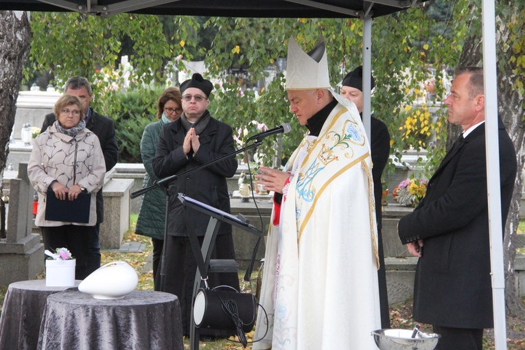 Tarnów-Mościce. Pochówek dzieci utraconych