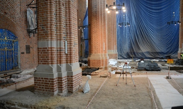 Pierwszy etap badań w katedrze opolskiej został zakończony