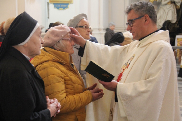 Potrzebujemy Bożego dotyku przez św. Jadwigę