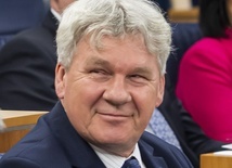 Senator Robert Mamątow