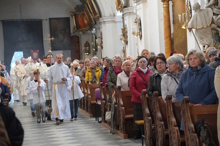 Pielgrzymka do Trzebnicy 2023. Modlitwa kobiet