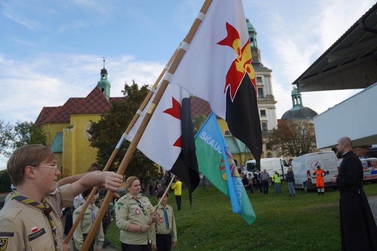 Pielgrzymka do Trzebnicy 2023 - cz. 9 (wejście i Msza św.)