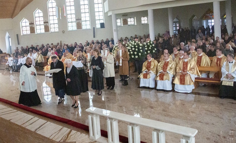 Poświęcenie kościoła w Pile, cz. 2