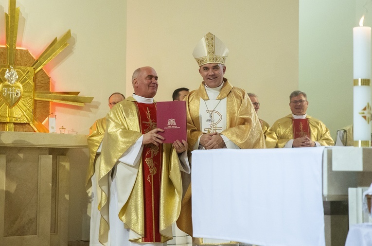 Poświęcenie kościoła w Pile, cz. 4