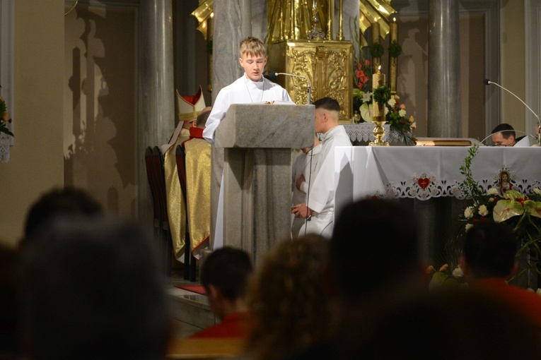 Poświęcenie nowo wybudowanego domu parafialnego w Krośnicy