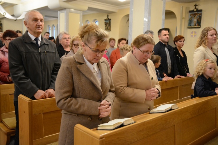 Poświęcenie nowo wybudowanego domu parafialnego w Krośnicy