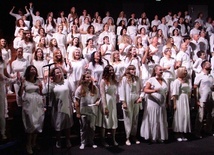 Aż 300 osób zaśpiewało podczas koncertu finałowego, który zakończył 18. Festiwal  "7xGospel"