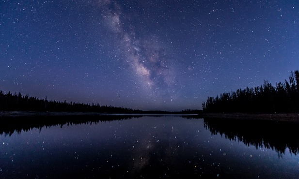 Konferencja astronomiczna: zaglądnięto w centralny rejon Drogi Mlecznej