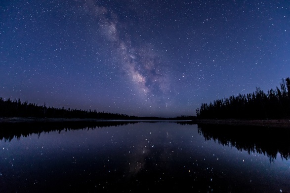 Konferencja astronomiczna: zaglądnięto w centralny rejon Drogi Mlecznej