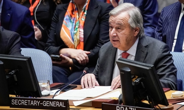 ONZ. Sekretarz generalny Guterres: W Gazie zginęło co najmniej 35 pracowników ONZ, dochodzi do wyraźnego łamania prawa humanitarnego