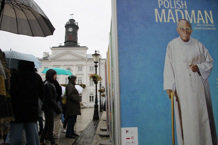 Płock. Wystawa o kard. A. Kozłowieckim