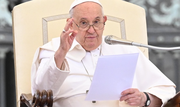 Franciszek podczas modlitwy o pokój: odrzucajmy szaleństwo wojny