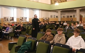 W auli Jana Pawła II zajęcia poprowadził ks. Mariusz Chamerski.