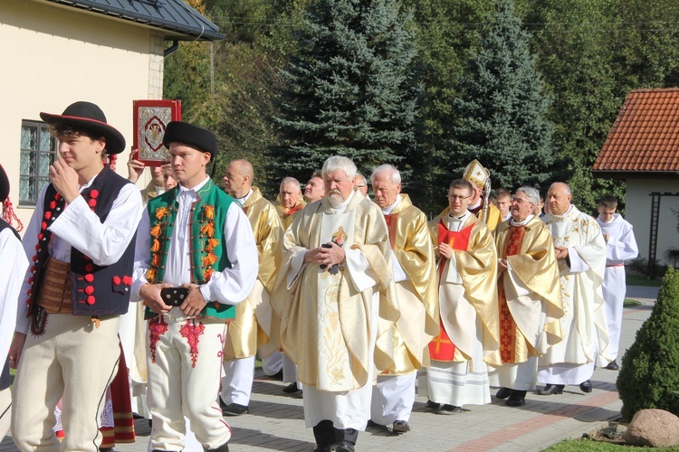 Łoniowa. Dedykacja kościoła