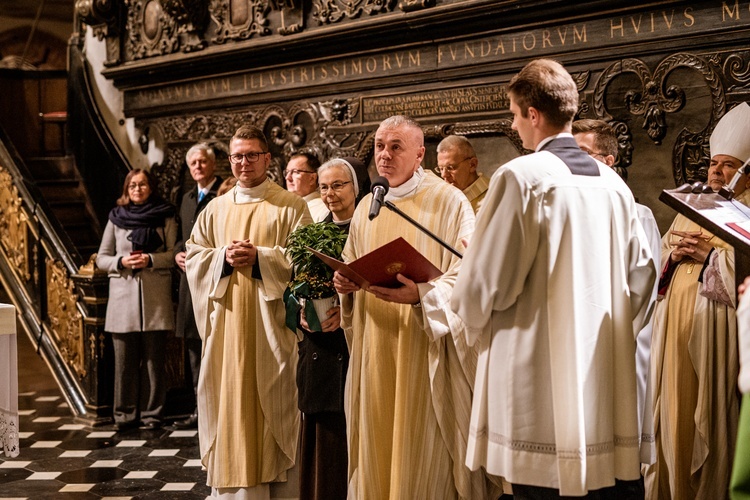 Eucharystia w święto świętych Szymona i Judy Tadeusza