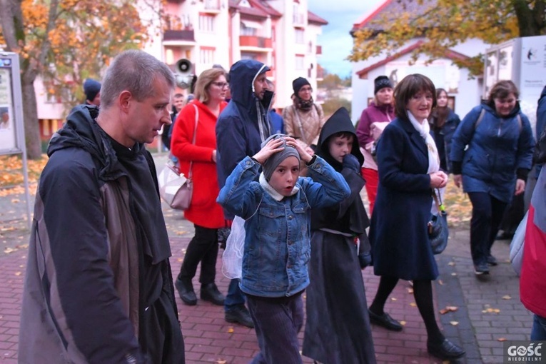 Marsz Wszystkich Świętych u franciszkanów