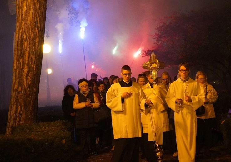 Oława. Wieczór Uwielbienia ze Świętymi