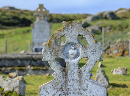 Cmentarz na wyspie Omey
