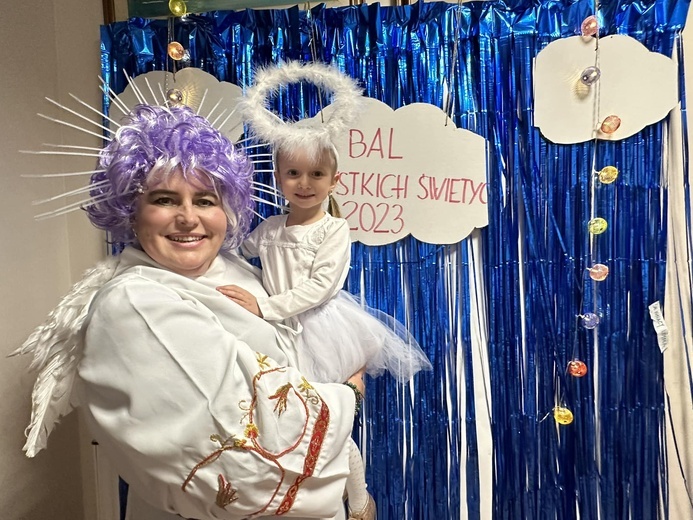 Bal Wszystkich Świętych we Wrocławiu-Leśnicy