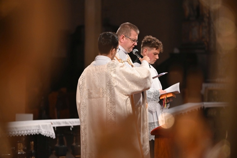 Wigilia uroczystości Wszystkich Świętych w diecezji