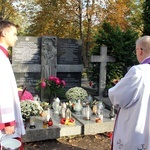 Uroczystość Wszystkich Świętych na cmentarzu św. Wawrzyńca przy ul. Bujwida