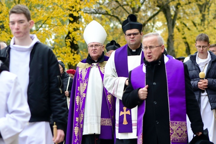 Olsztyn. Uroczystość Wszystkich Świętych