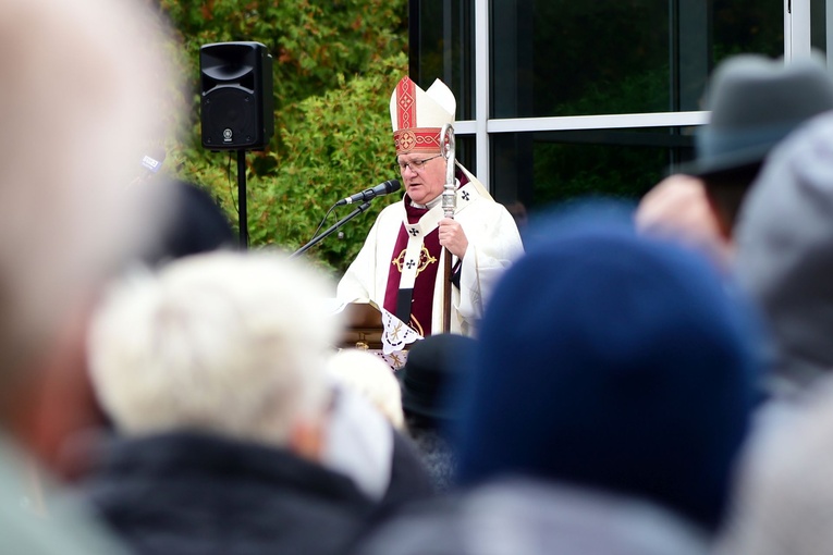 Olsztyn. Uroczystość Wszystkich Świętych