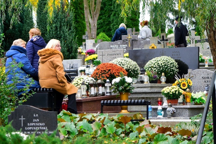 Olsztyn. Uroczystość Wszystkich Świętych