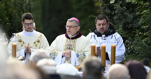 Osiem cech człowieka zbawionego. Uroczystości na koszalińskim cmentarzu