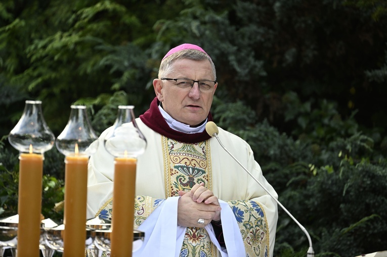 Uroczystości na cmentarzu w Koszalinie