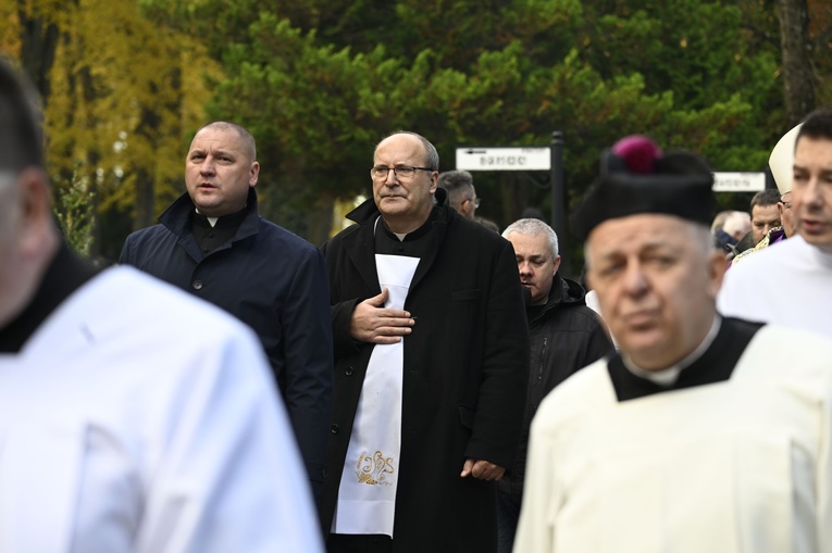 Uroczystości na cmentarzu w Koszalinie