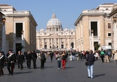 Franciszek: Teologia również ma stać się bardziej „synodalna”