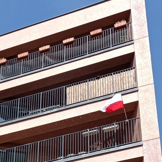 Flaga Polski, Katowice-Nowy Nikiszowiec
