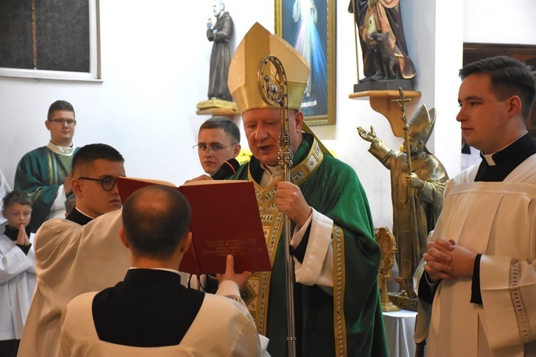 Obrzęd kandydatury do święceń