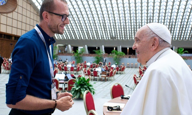 Drogą Kościoła człowiek - o doświadczeniu synodalności