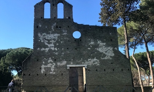 Rzym. Szkielet przy via Appia Antica