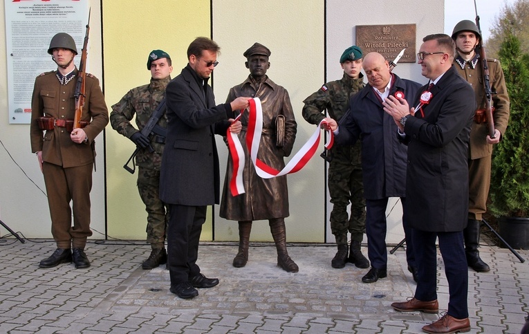 Oleśnica ma pomnik Witolda Pileckiego