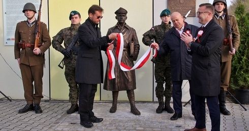 Oleśnica ma pomnik Witolda Pileckiego