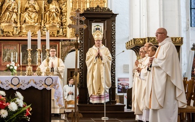 Abp Wojda: Dzisiejsze świętowanie wyzwala w nas osobistą i wspólnotową potrzebę wyrażenia wdzięczności za wolność