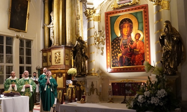 Nie chodzi o deski i farby, ale o Osobę